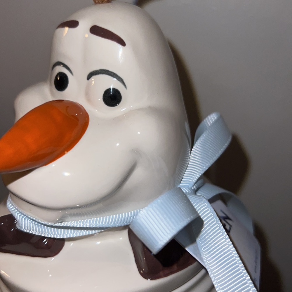 RAE DUNN DISNEY FROZEN INLIKE WARM HUGS CANISTER - Picture 3 of 4